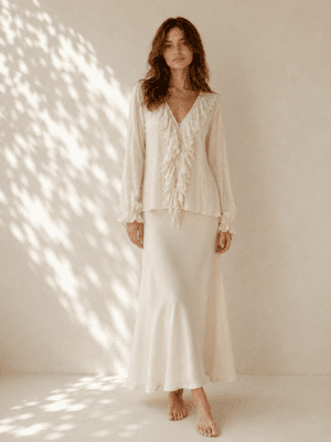 AM260649 White Cascading Lace Ruffle V-Neck Blouse, Guangzhou Women Apparel OEM Manufacturer