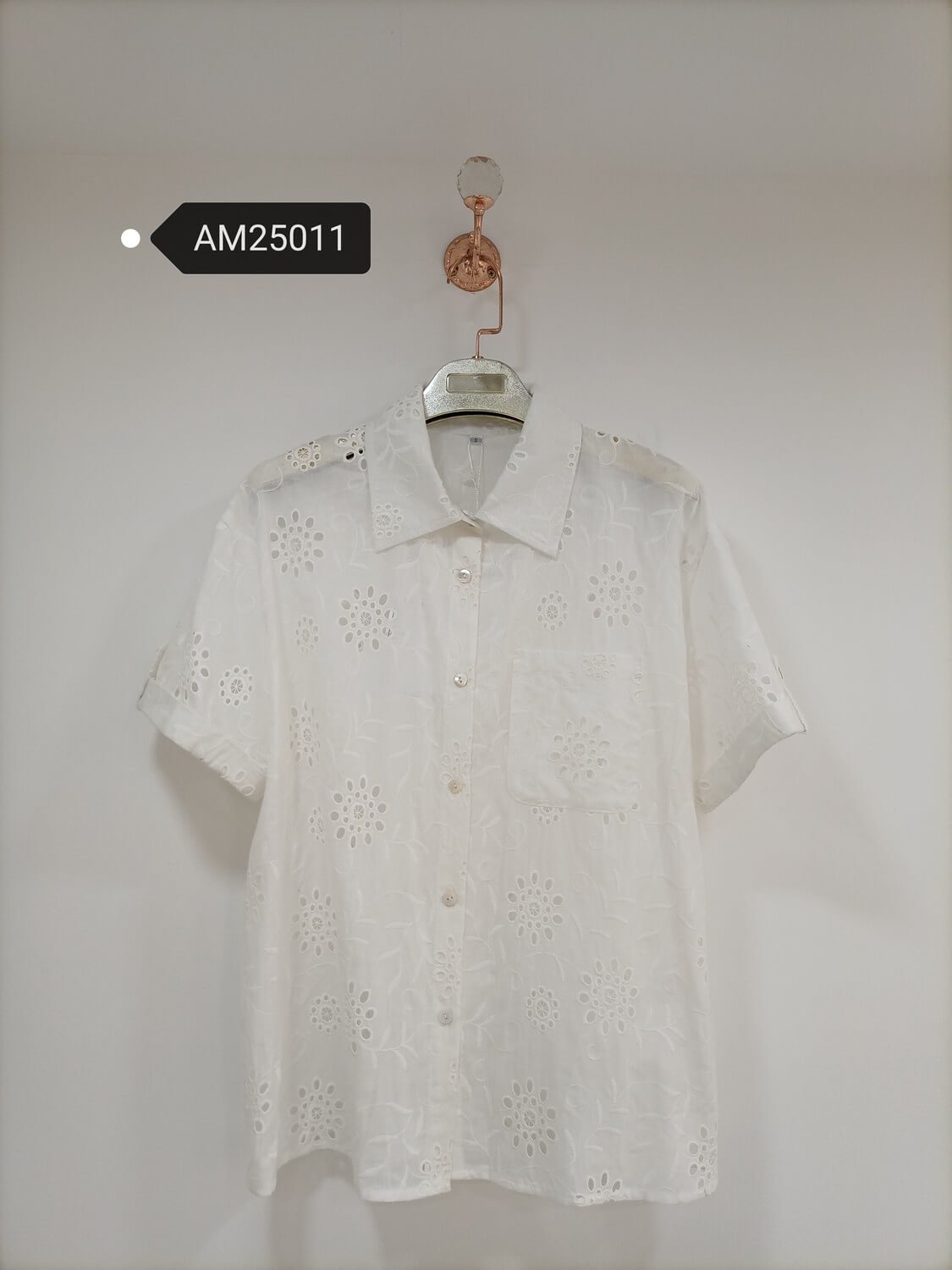 am25011 Circle Flower Eyelet Shirt – Short-Sleeve Cotton | MX Craft Studio