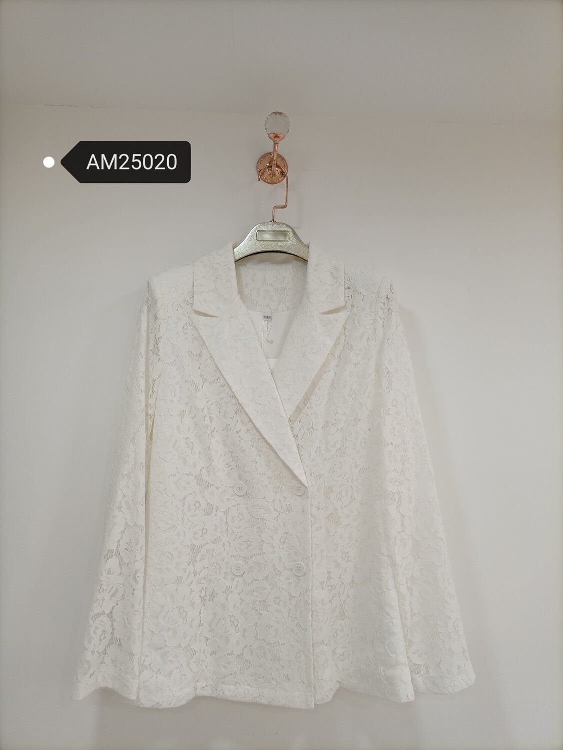 am25020 Modern Lace Blazer – structured double-breasted jacket | MX Craft Studio|Modern Lace Trousers – straight-leg lined pants | MX Craft Studio|Modern Lace Blazer & Trousers – full suit set styling | MX Craft Studio