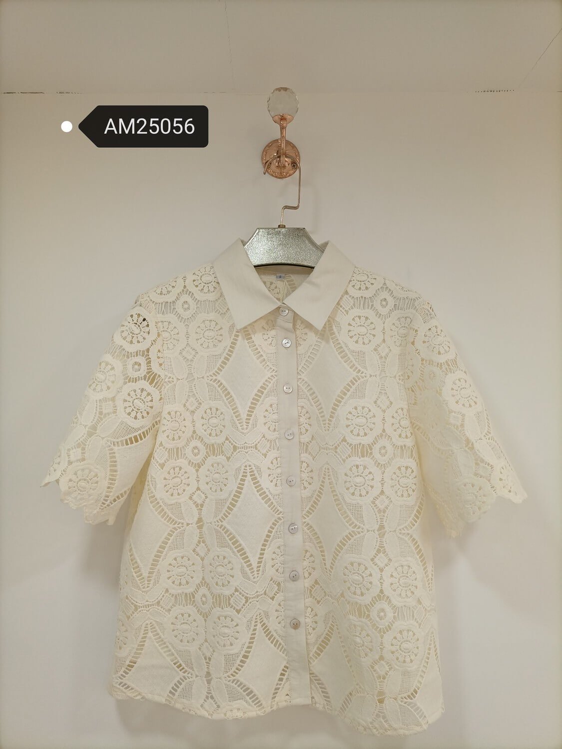 am25056 Geometric Lace Overlay Shirt – Cotton Button-Down | MX Craft Studio