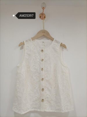 Sleeveless Broderie Anglaise Vest | MX Craft Studio