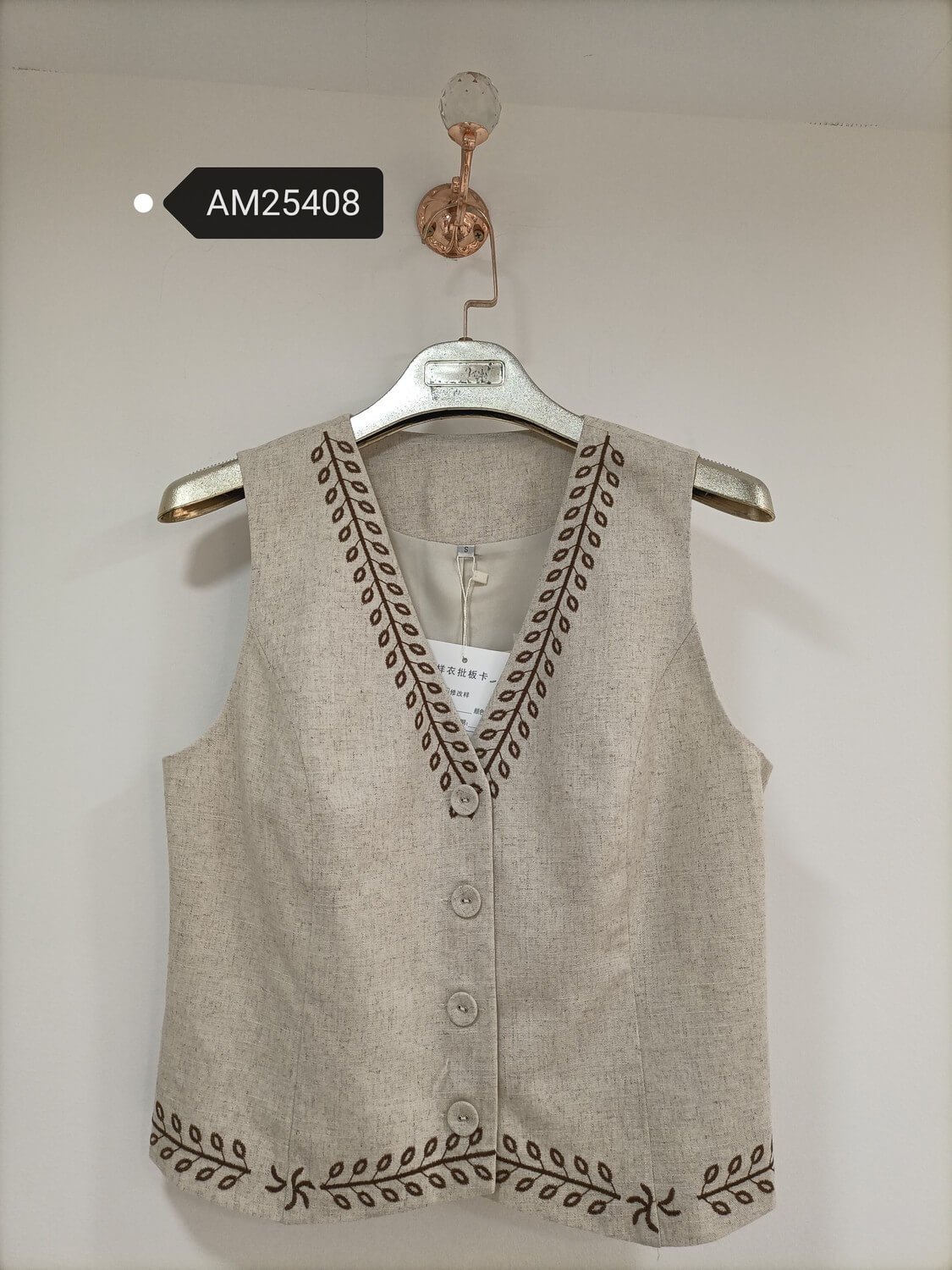 am25408 Embroidered Linen Tailored Vest | MX Craft Studio
