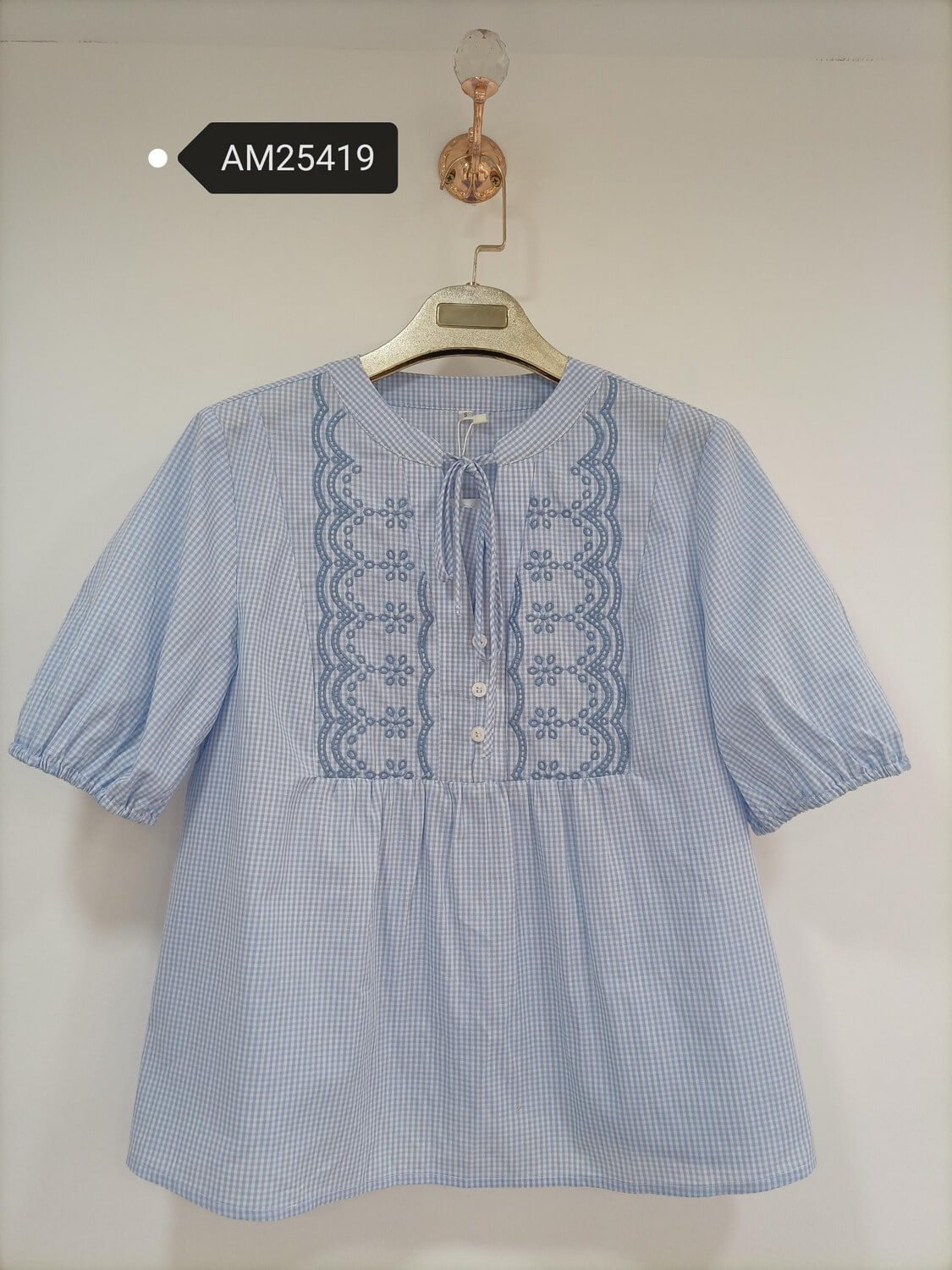 am25419 Gingham Embroidered Puff Sleeve Top | MX Craft Studio