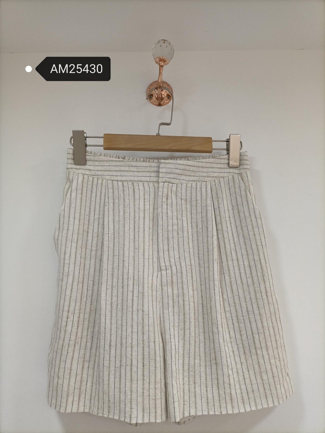 am25430 Striped Tailored Shorts – Linen Blend | MX Craft Studio