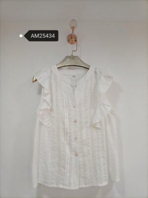 Ruffled Vertical Lace Sleeveless Blouse | MX Craft Studio